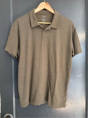 The Classic Men's Olive Polo Shirt - Short Sleeve Knit